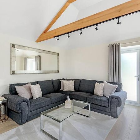 The Cowshed Apartment Farmborough Exterior photo